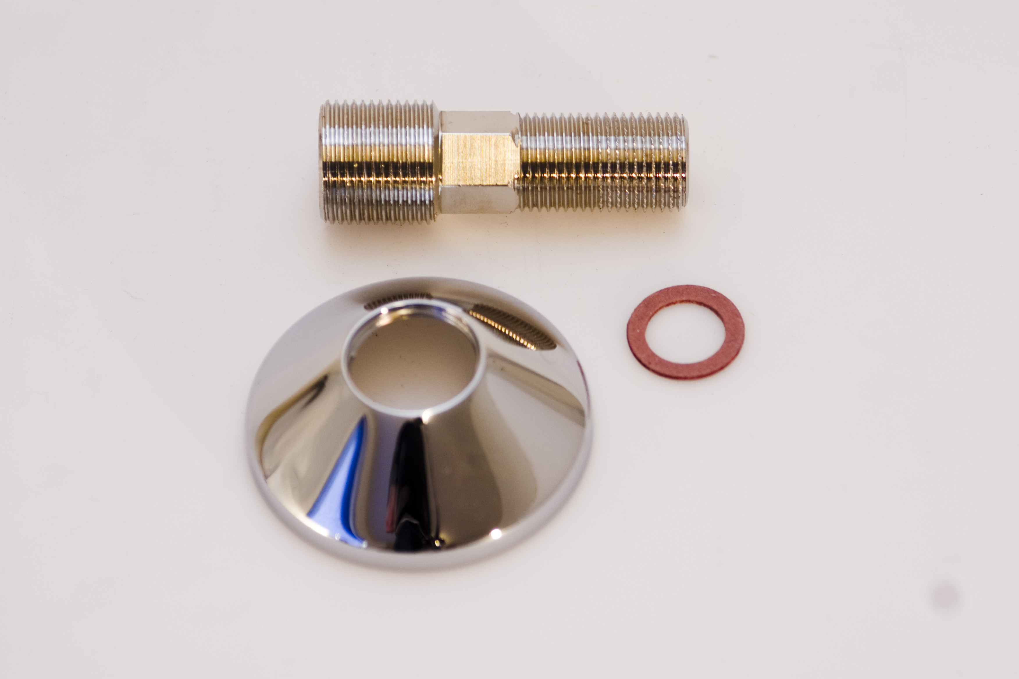 Tilslutning lige 1/2" x 3/4" roset - pris pr. stk. 